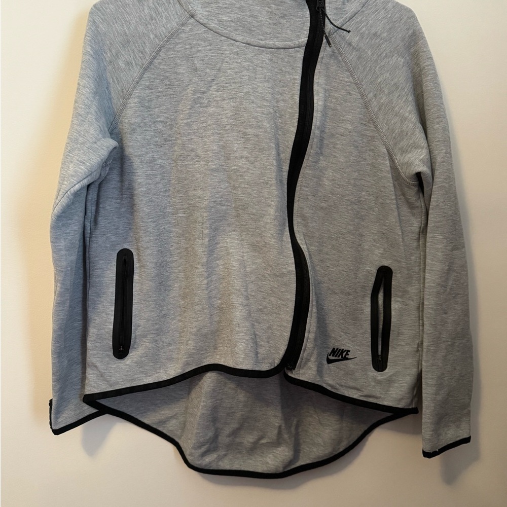 COPY - Nike Gray Bomber Jacket with Raglan Sleeves and Tail Hem